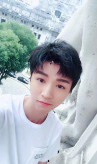 娱乐圈吃瓜王俊凯是谁呀