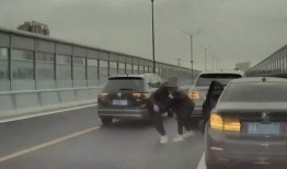 重庆学车爆料事件视频最新,视频揭露驾校潜规则，学员权益引关注