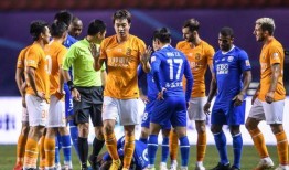 足坛最新爆料消息新闻报道,重磅转会、赛事动态及球星动向一览