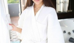 妈妈的朋友完整版在线观看,完整版在线观看，揭秘情感纠葛与家庭伦理